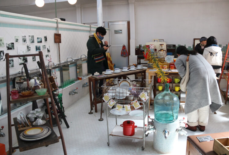 上田の街、歩いて楽しむ　古道具や古着販売の催し