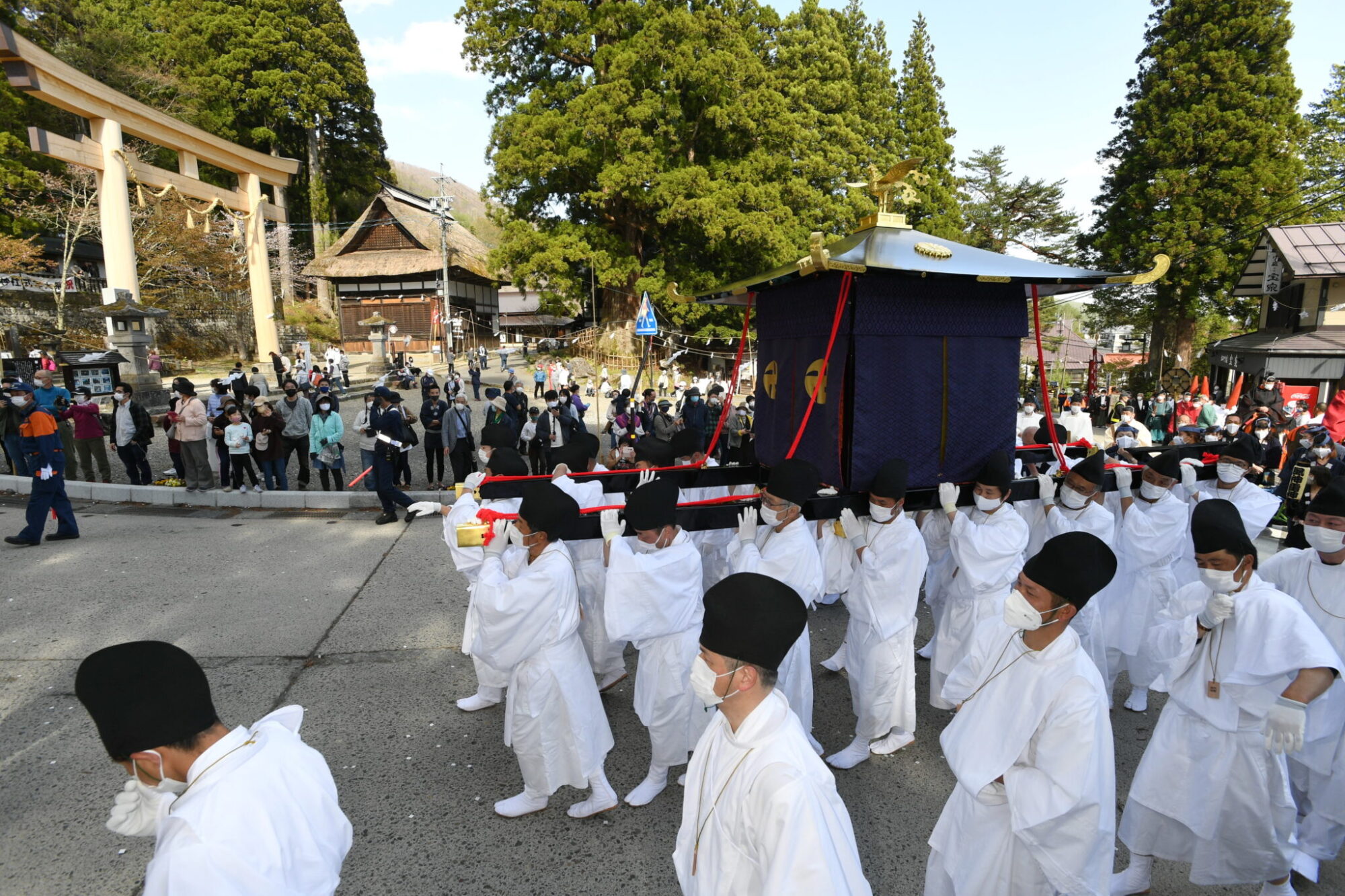 戸隠神社式年大祭 荘厳に 渡御の儀 長野県の移住総合webメディア Suuhaa スーハー