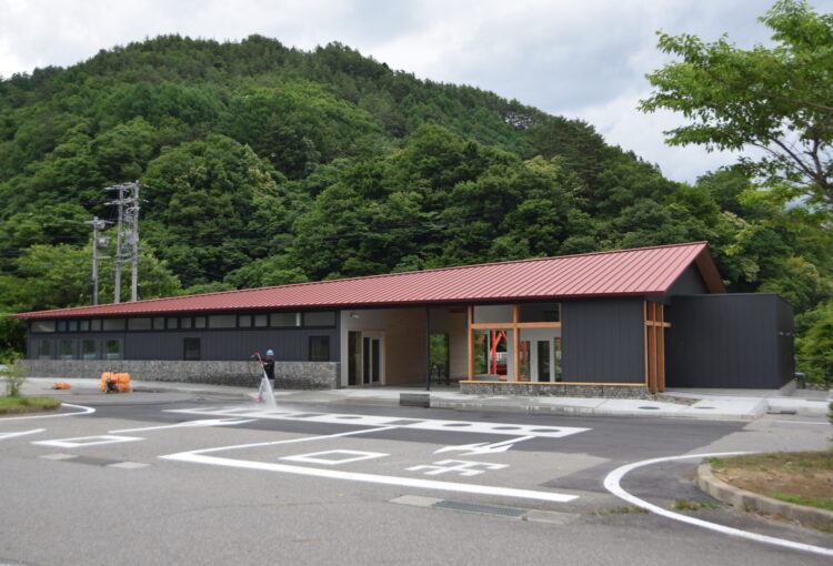 御嶽山噴火　記憶を伝える遺留品　木曽町、８月開設のビジターセンターに展示へ