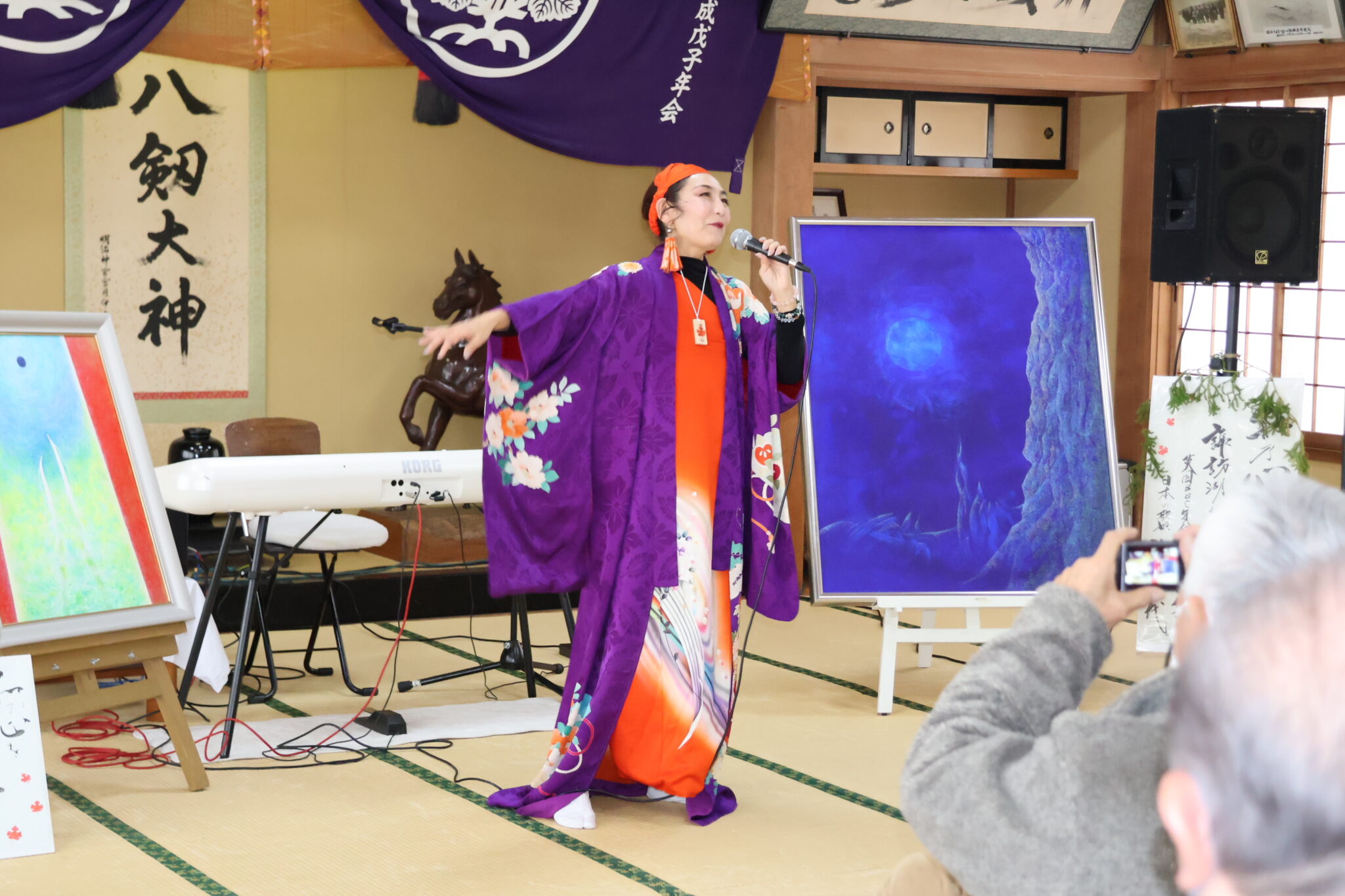 「御神渡り」を見守る諏訪市の神社　兵庫の女性、気候変動に警鐘鳴らす公演