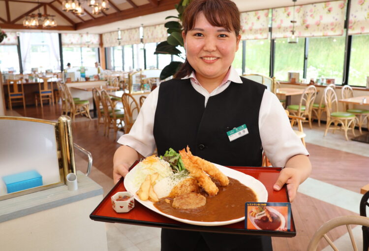 特別なカレーで暑さを克服して 長野道・中央道のSA・PAで”フェア”