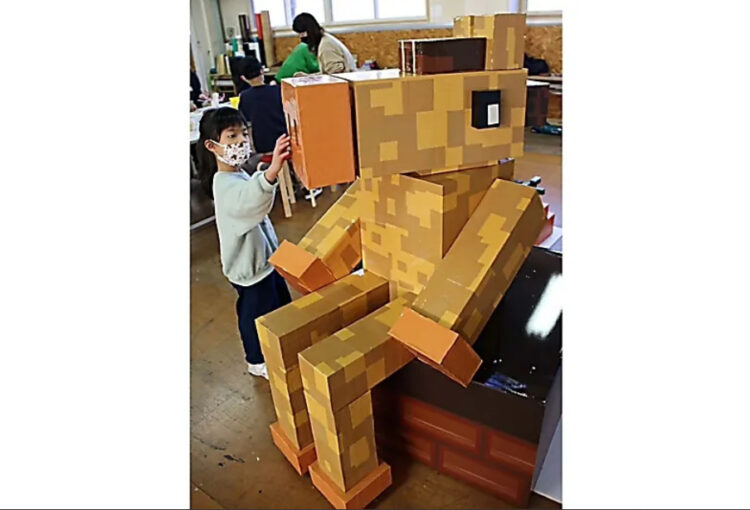 長野市名物の干支オブジェ　2026年はマイクラ風