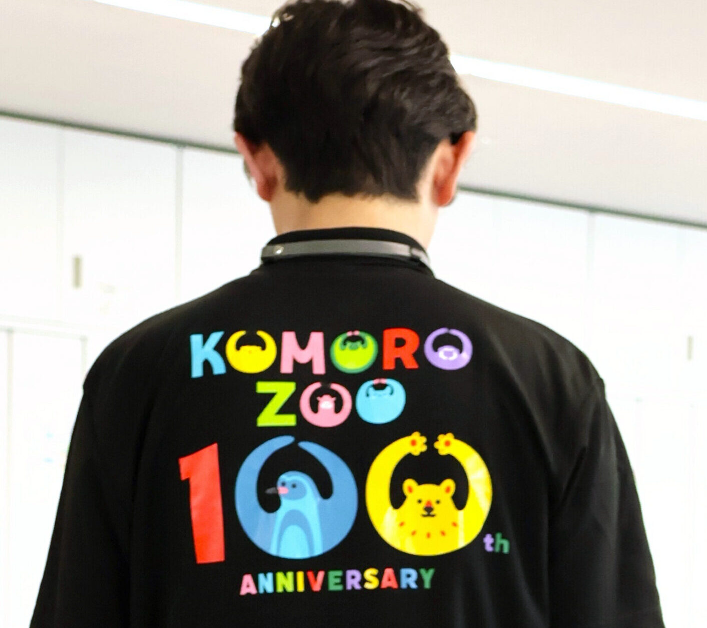 小諸市動物園、開園100年　記念ポロシャツでPR